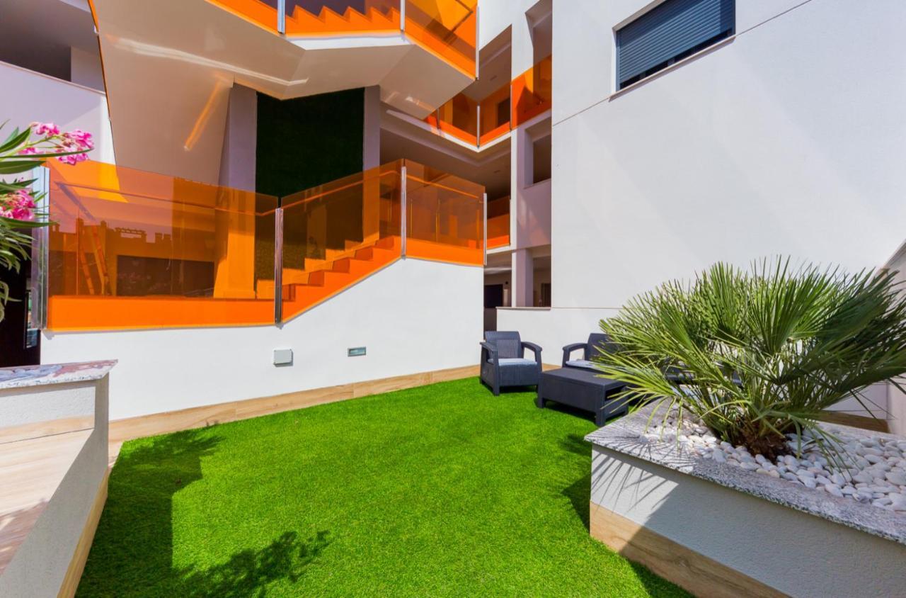 Beach And Рool Torrevieja Exterior foto